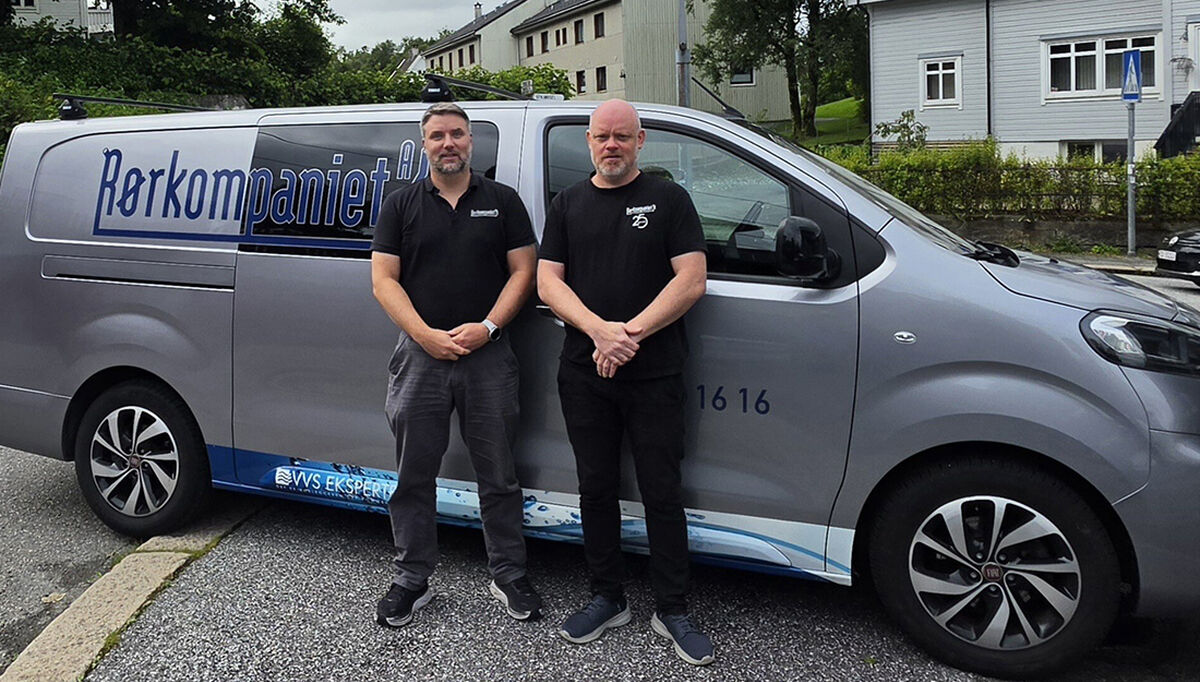 På bildet ser vi fra venstre daglig leder Jan Fredrik Bjordal og Stian Fanebust i Rørkompaniet AS. På bildet ser vi fra venstre daglig leder Jan Fredrik Bjordal og Stian Fanebust i Rørkompaniet AS.
