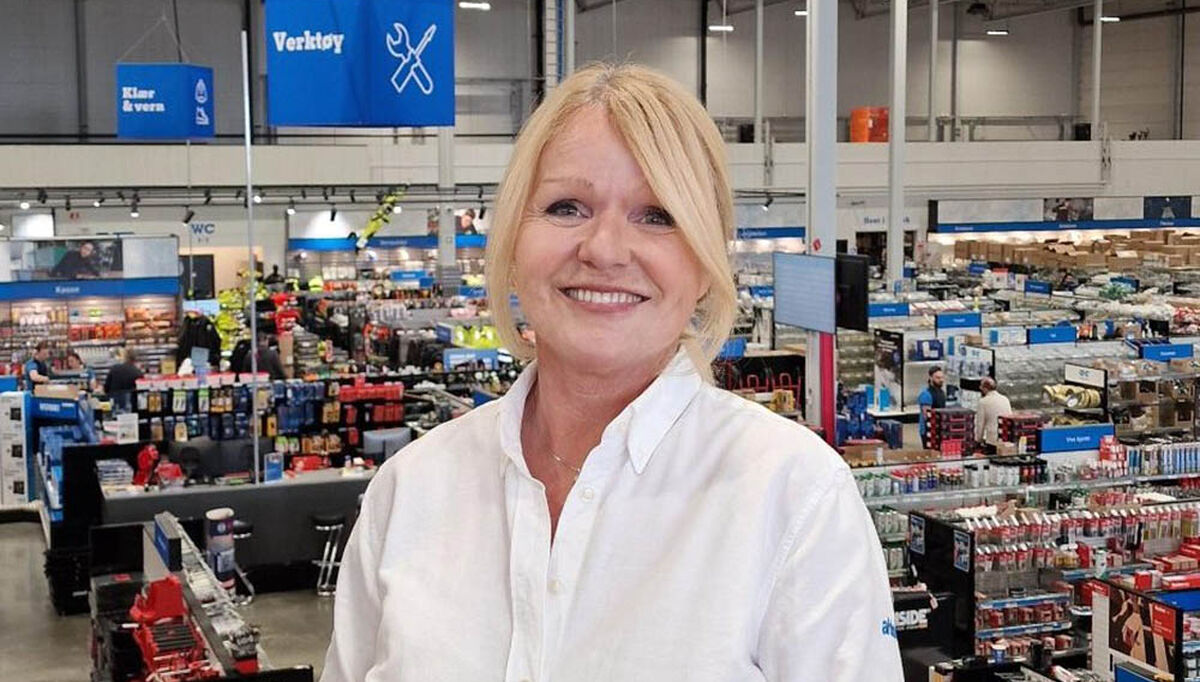 - Ahlsell stiller på VVS-dagene sammen med gode samarbeidspartnere som Hallströms, Cimberio, IMI, Armacell, FM Mattsson, Fischer, a-collection. Våre satsningsområder under messen blir ventilasjon, sanitær, rør, innreguleringsventiler, klammer / festemateriell, verktøy, verneutstyr og arbeidsklær, sier Unni Løkken, regional salgssjef VVS, Region Øst, Ahlsell