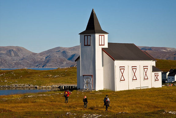 Dønnesfjord kirke - Copyright Anne Olsen-Ryum Dønnesfjord kirke - Copyright Anne Olsen-Ryum